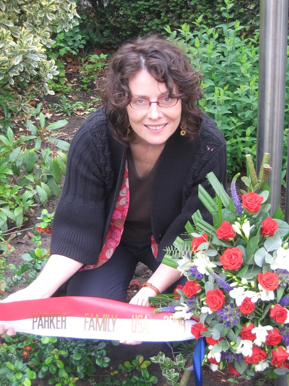 May 2008 Stacy Parker Ferratti at the Memorial